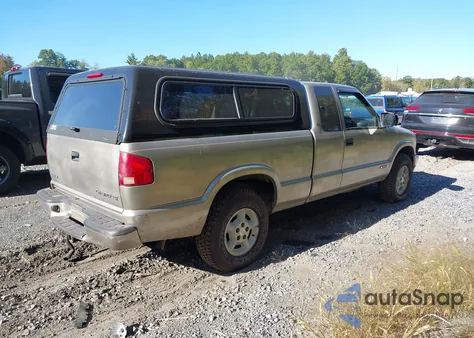 2002 Chevrolet S-10 Ls z USA, uszkodzony, nr VIN 1GCDT19W928202054
